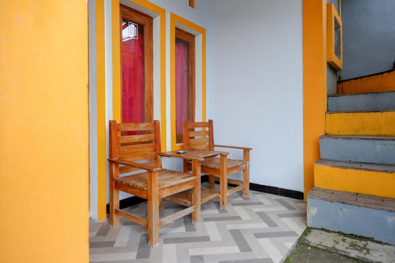 Reddoorz Near Candi Cetho Karanganyar Karanganyar  Exterior photo