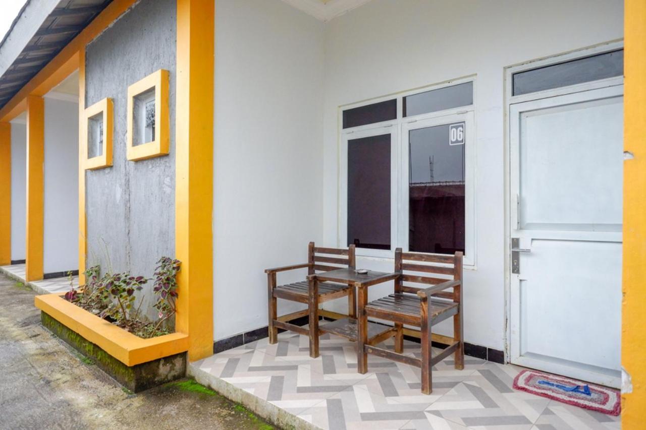 Reddoorz Near Candi Cetho Karanganyar Karanganyar  Exterior photo
